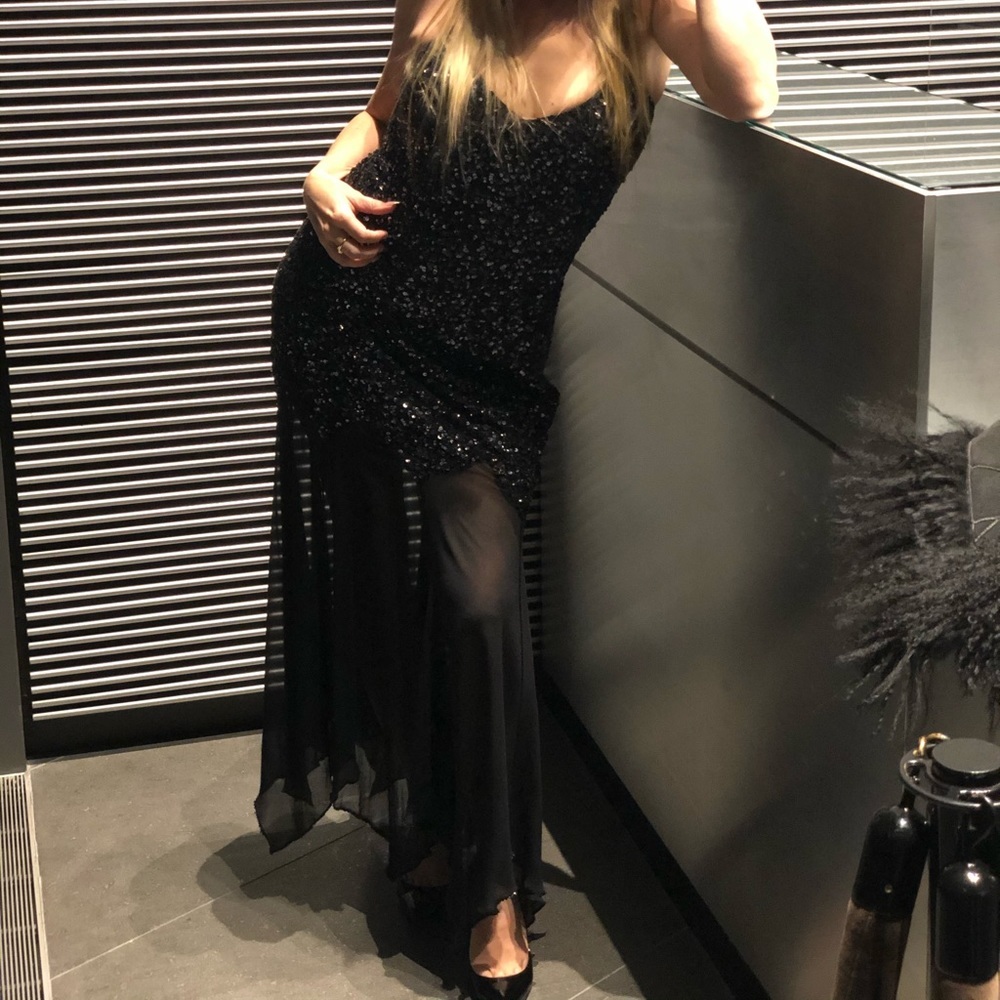 ❤️ Gilar Slinky but Stretchy Sequined Beaded Gown ❤️ F3